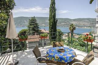 Гостевой дом Smestaj Vella Херцег-Нови Двухместный номер с 1 кроватью и балконом, вид на море-2