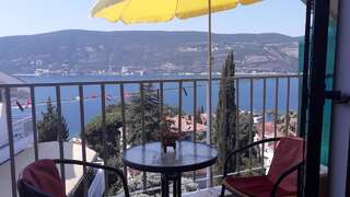 Гостевой дом Smestaj Vella Херцег-Нови Двухместный номер с 1 кроватью и балконом, вид на море-4