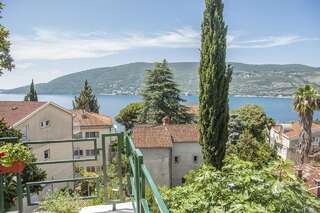 Гостевой дом Smestaj Vella Херцег-Нови Номер-студио с видом на море-1