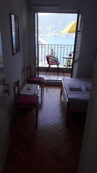 Гостевой дом Smestaj Vella Херцег-Нови Двухместный номер с 1 кроватью и балконом, вид на море-17