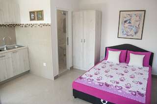 Гостевой дом Smestaj Vella Херцег-Нови Номер-студио с видом на море-7